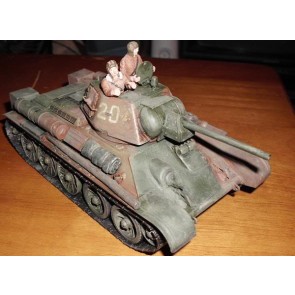 Ruski tank T34/76 proizvodni model iz leta 1943